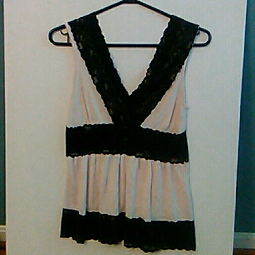 PRICE DROP Charlotte Rouse V tank top lace